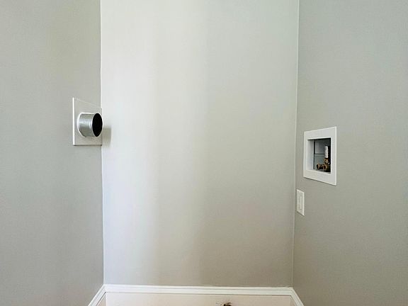4th image of 23 Caledonia Ave #23
