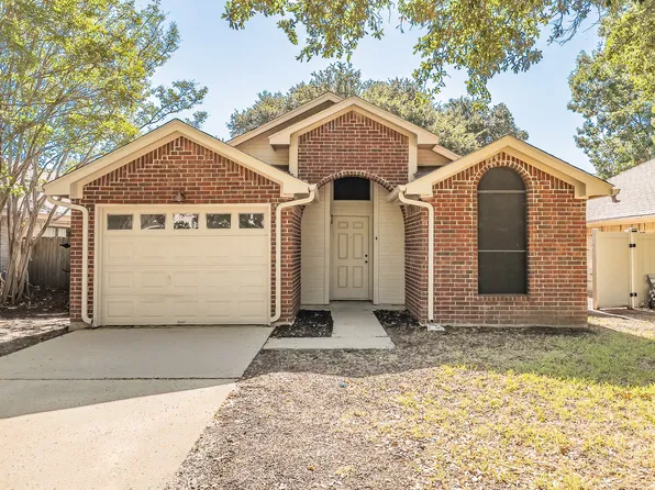 1521 Eastview St, Fort Worth, TX 76134