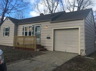 1209 NW B St, Blue Springs, MO 64015