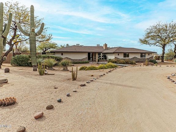 2nd image of 5911 E Peak View Rd