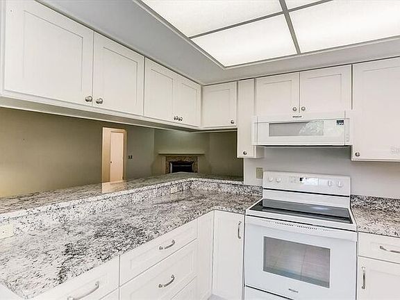 5th image of 2039 Wood Hollow Pl