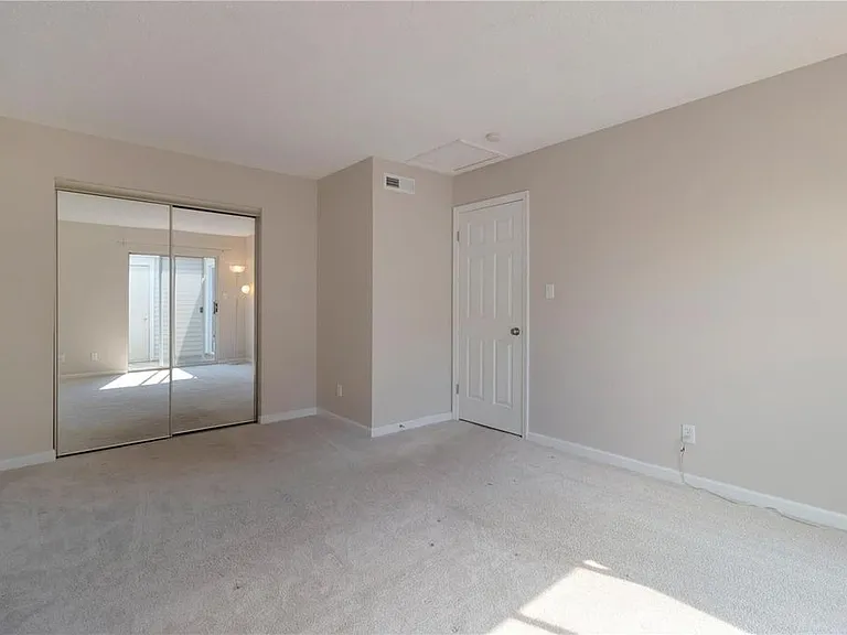1503 E Swan Cir — Photo 21
