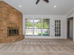301 Forest Creek Dr, Sherman, TX 75092
