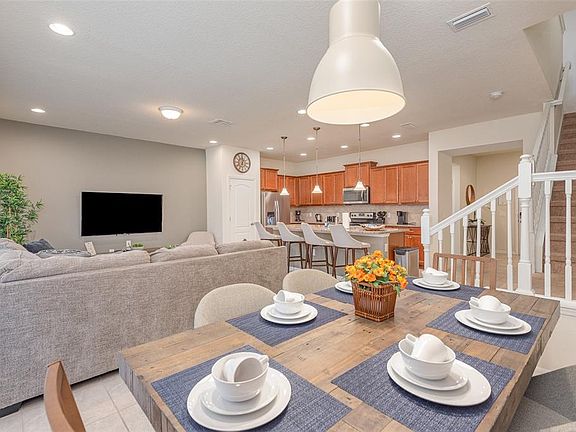 3rd image of 9025 Rhodes St