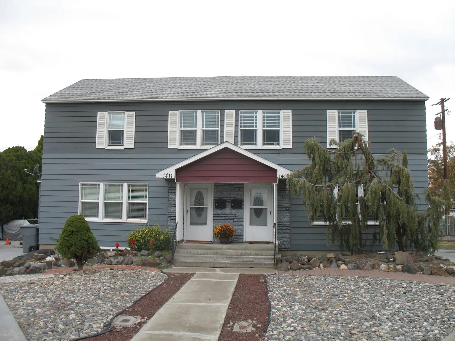 1410 Townsend Ct photo 1
