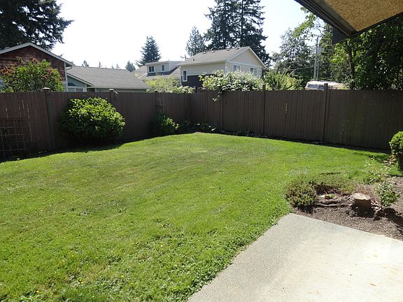 2nd image of 630 NW 185th St #3