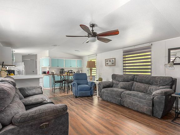 2nd image of 2855 Osborn Rd