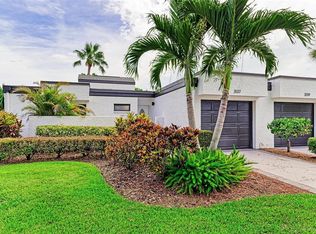 3137 Heatherwood Ln, Sarasota, FL 34235