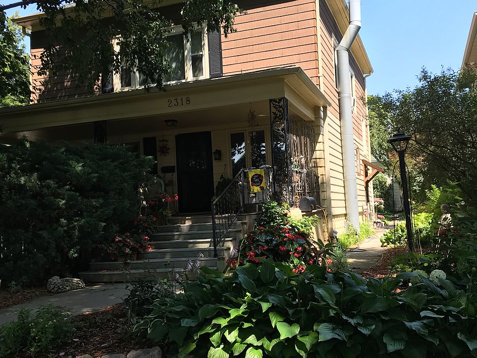 1st image of 2318 E Fernwood Ave