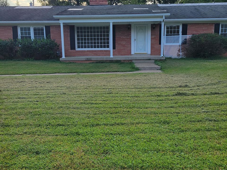 1st image of 864 Richland Dr