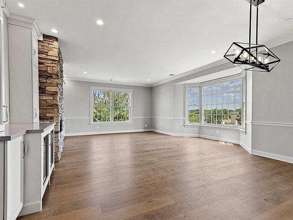 3rd image of 111 Woodland Ave APT 411