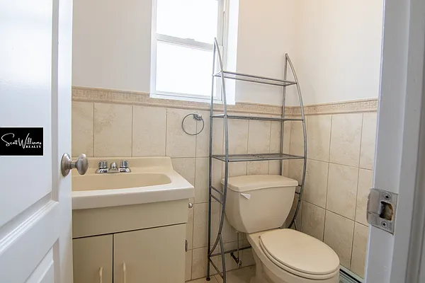 Rented by Scott Williams Realty LLC | media 29