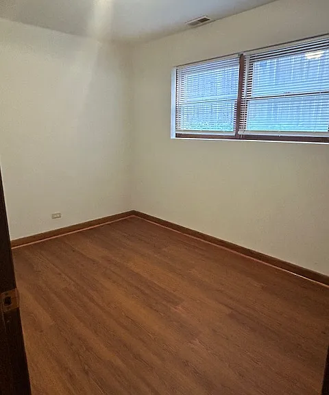 2550 W Winnemac Ave #G — Photo 9