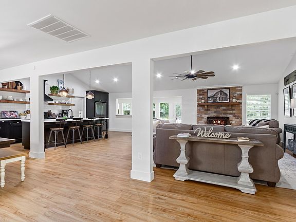 4th image of 7825 River Bend Dr