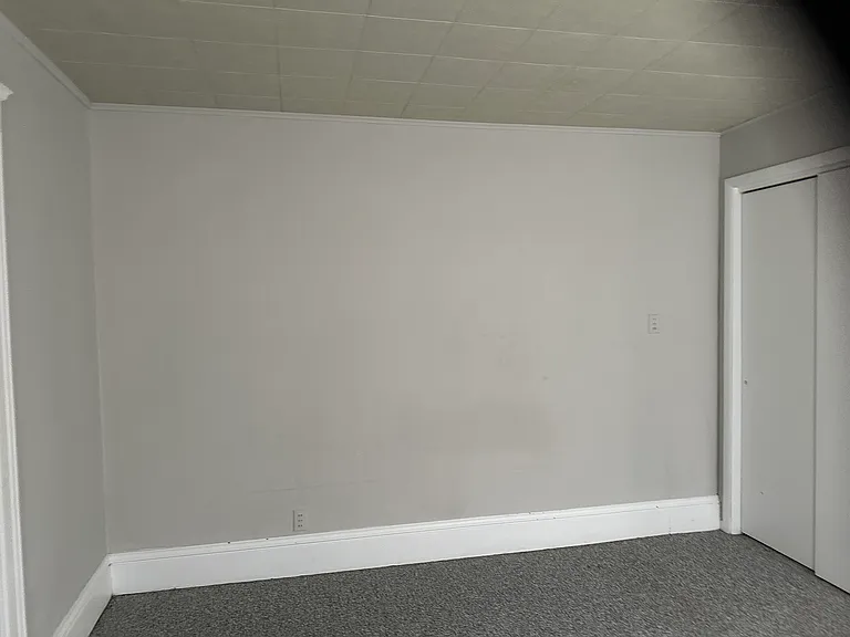 323 1/2 W Galena Ave #1 — Photo 11