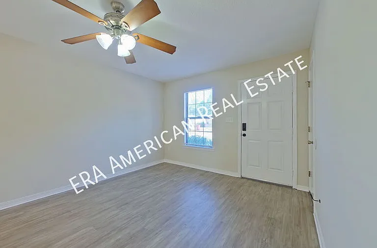 122 Patton St — Photo 4