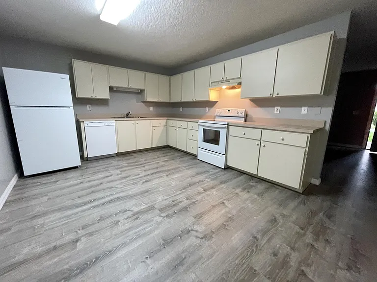 2275 Granada Dr #1 — Photo 5
