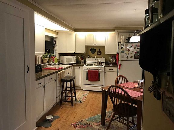 3rd image of 336 Forest Park & Marc S