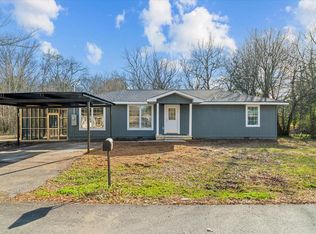 408 Regal Dr, Tunnel Hill, GA 30755