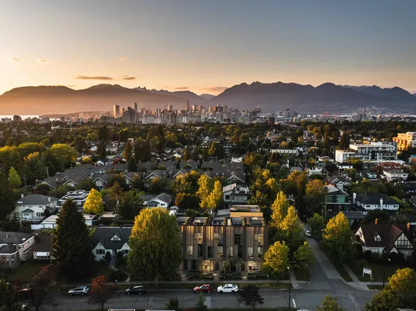 609 W 28th Ave, Vancouver, BC V5Z 2Y8