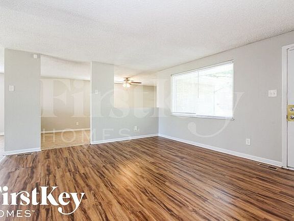 3rd image of 10325 Nassau Ln