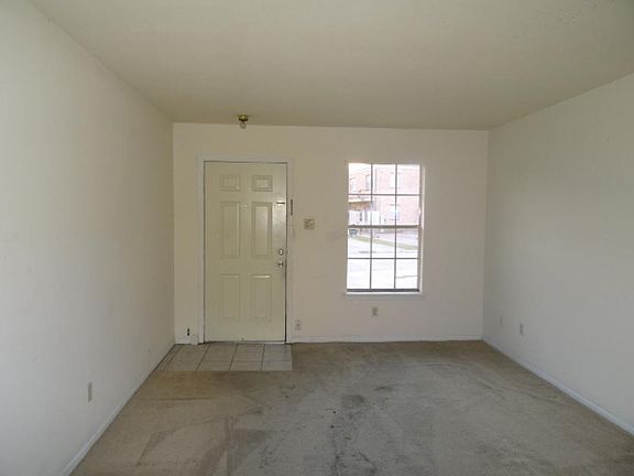 2nd image of 2109 Manson Ave APT 1
