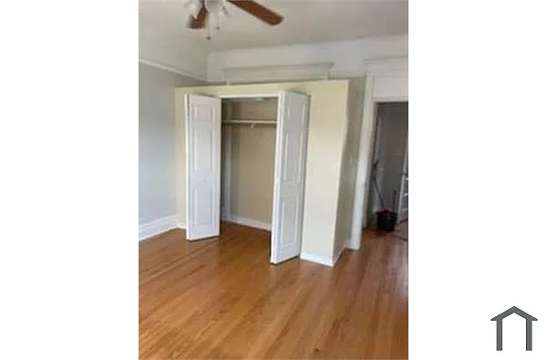 Building Photo - 832 E Hyde Park Blvd #1