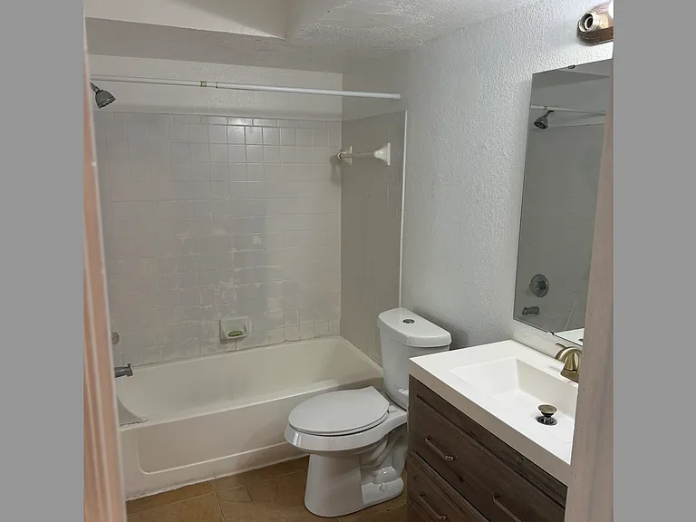 5773 Gatlin Ave — Photo 5