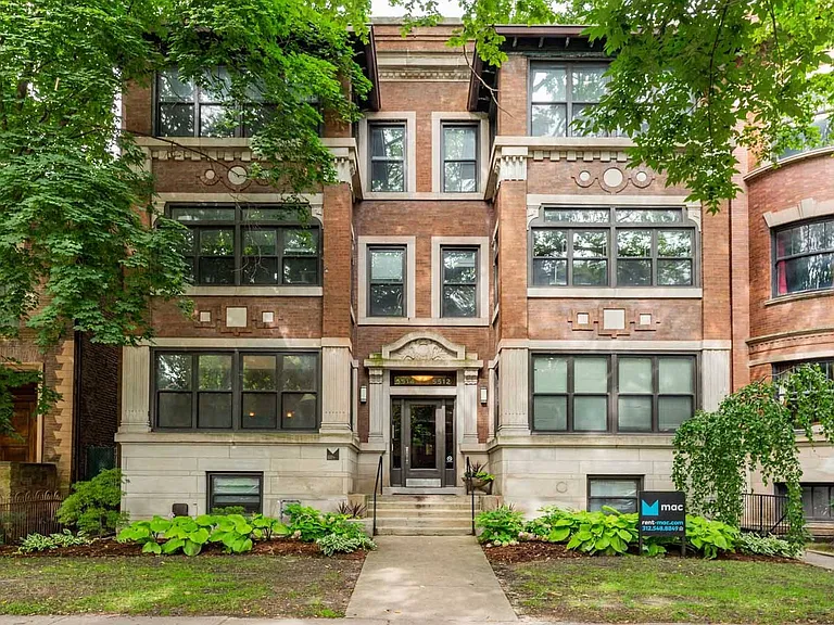 5512 S. Hyde Park Boulevard — Photo 8
