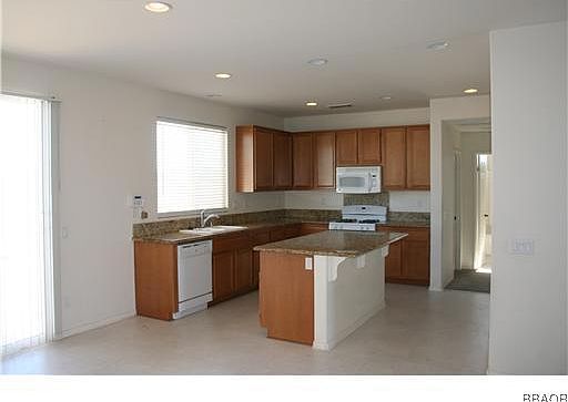 2nd image of 16111 Eccles St