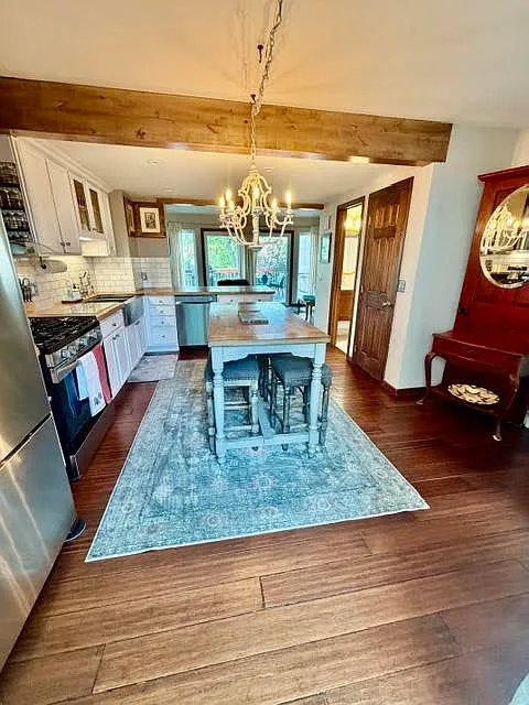 37 Racquet Club Dr #37