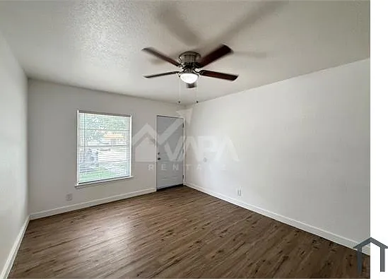 4847 Featherock — Photo 4