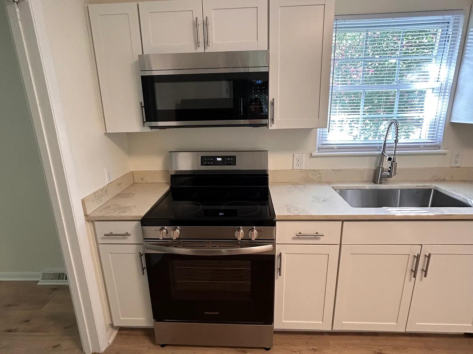 2 bed, 682 sqft, $1,575 — Photo 2