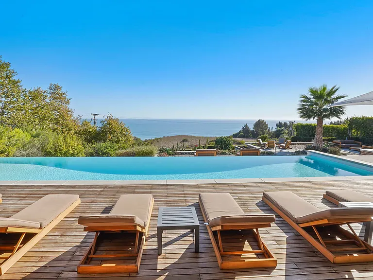 Your perfect escape, framed by ocean and sky.