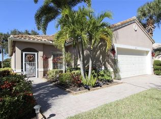 621 NW Whitfield Way, Port Saint Lucie, FL 34986
