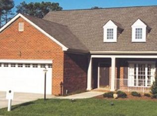 1528 Hawick Ter, Chesapeake, VA 23322