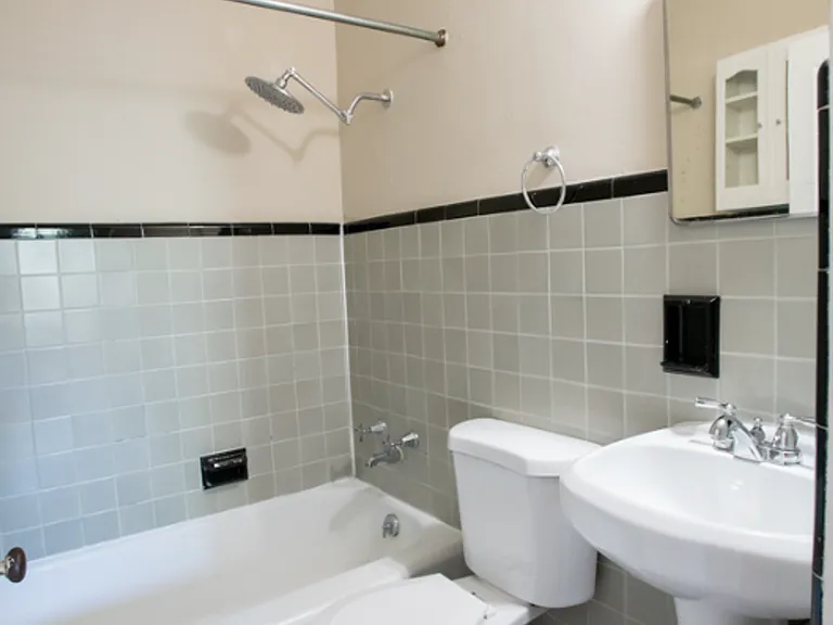 $1495 - 1 BR 1, BA - Brady St - Heat & Electricity Included, Electric Fireplace - 1669 N Humboldt — Photo 11