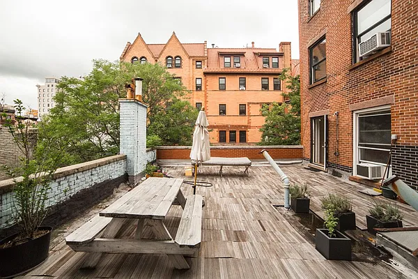 Rented by Jonathan Wachtel, LREB | media 20