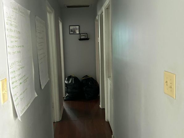 charleston-south-carolina-2082297296 picture