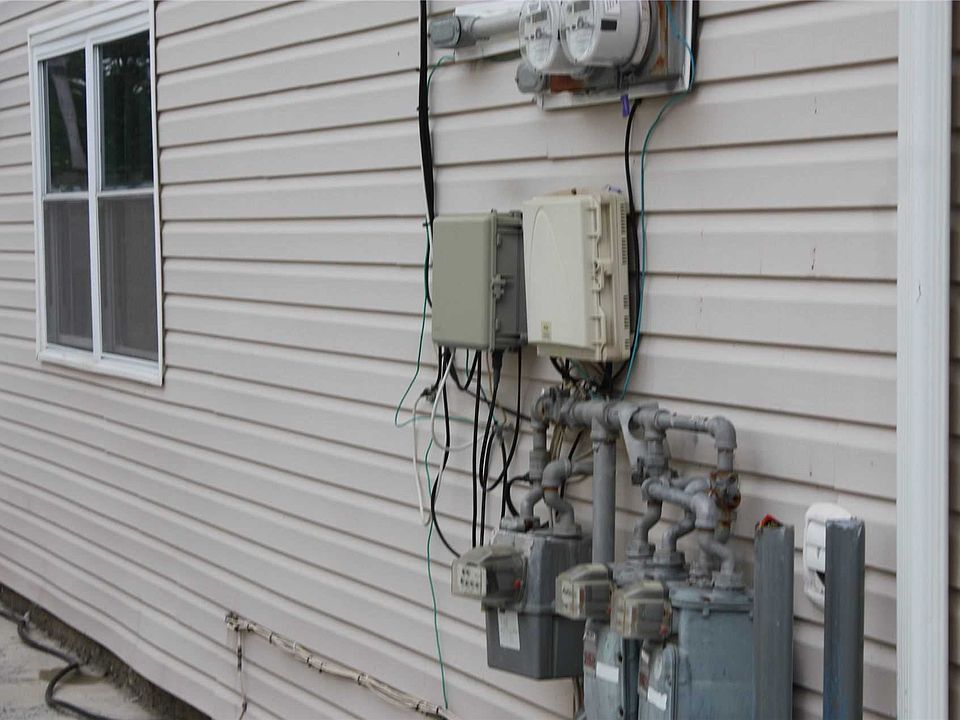 2nd image of 343 Beach 47 St