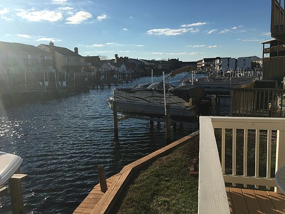 Water View from Huge Deck