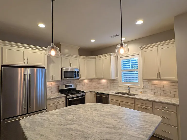 129 Pinebranch Ct — Photo 5