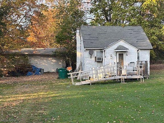 2nd image of 23282 High Rd