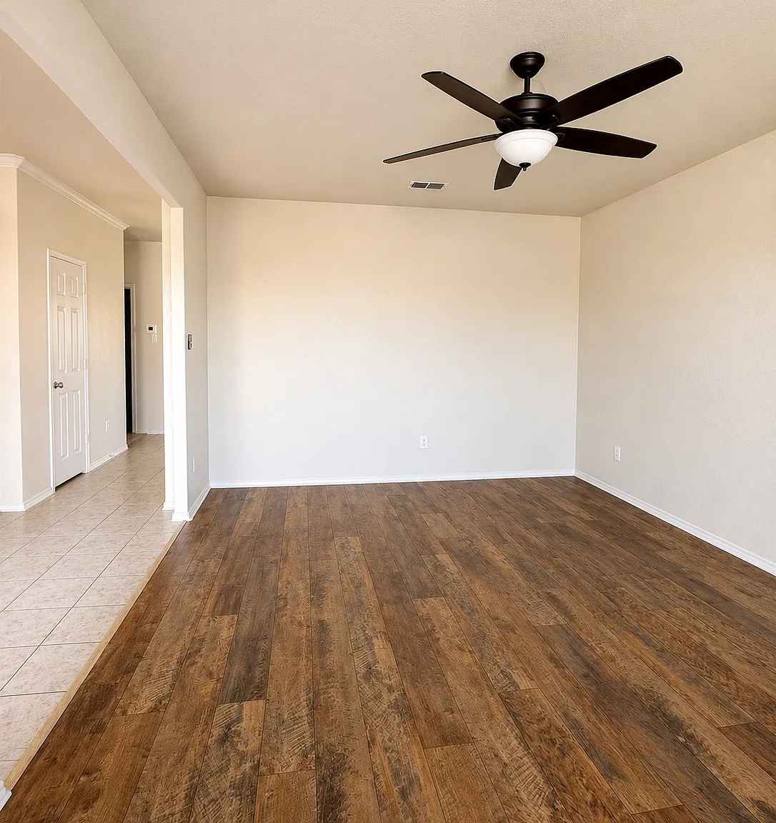 3 bed, 1977 sqft, $2,250 — Photo 3