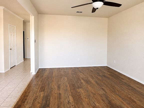 3rd image of 429 Mariscal Pl