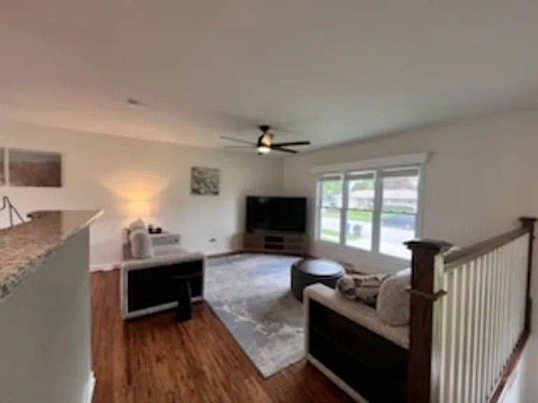 420 Walnut St — Photo 23