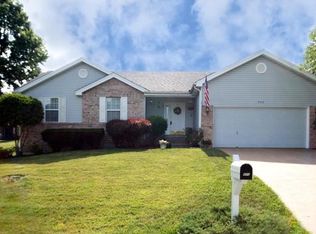 906 Bridle Spur Ln, Lake Saint Louis, MO