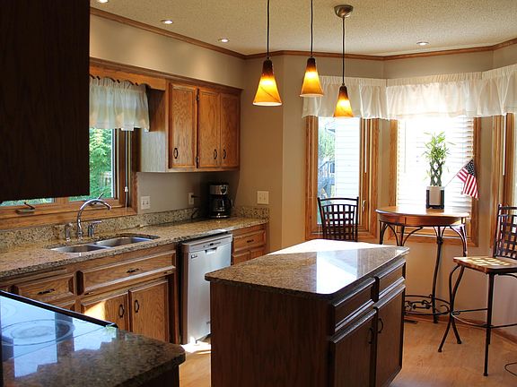 3rd image of 1291 Lake Susan Hills Dr