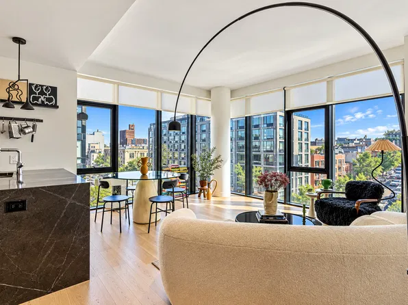 554 4th Avenue image 1 of 18