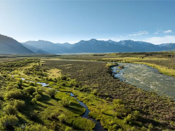 1 Sagebrush Way, Cameron, MT 59720